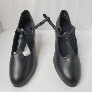 Capezio Women's Jr. Footlight T-Strap Dance Shoe |